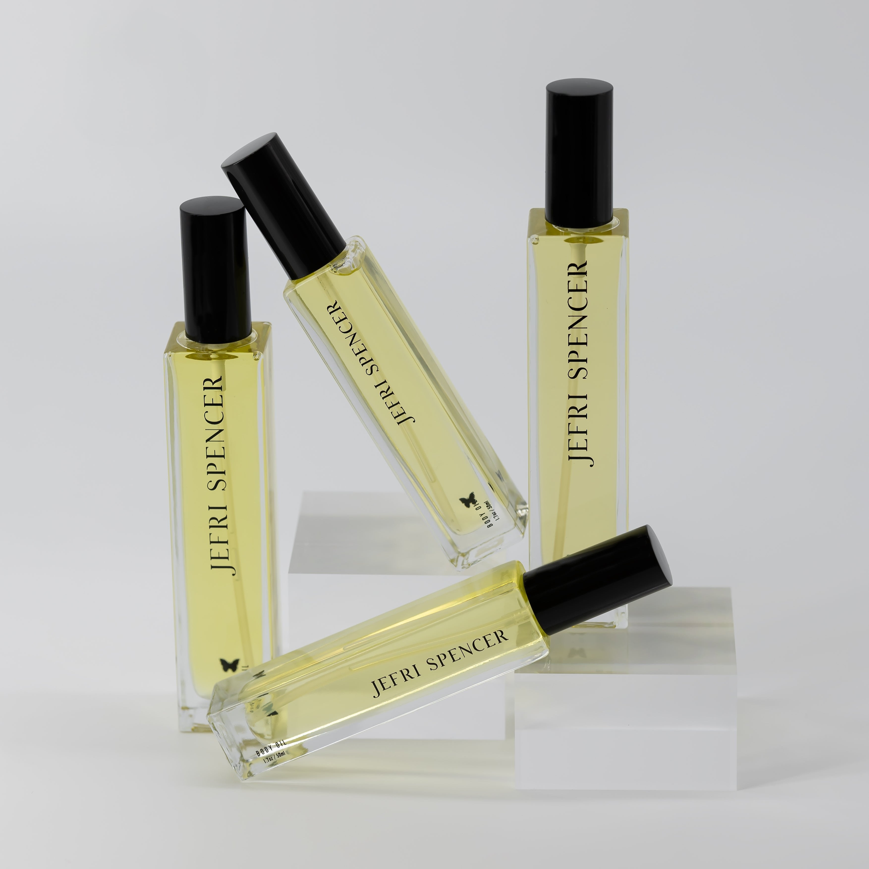 Hydrating Body Oil - Petite Edit
